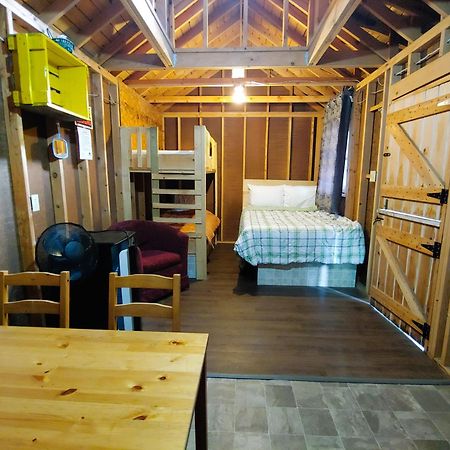 Oakhill Pines Campground 布里奇沃特 外观 照片