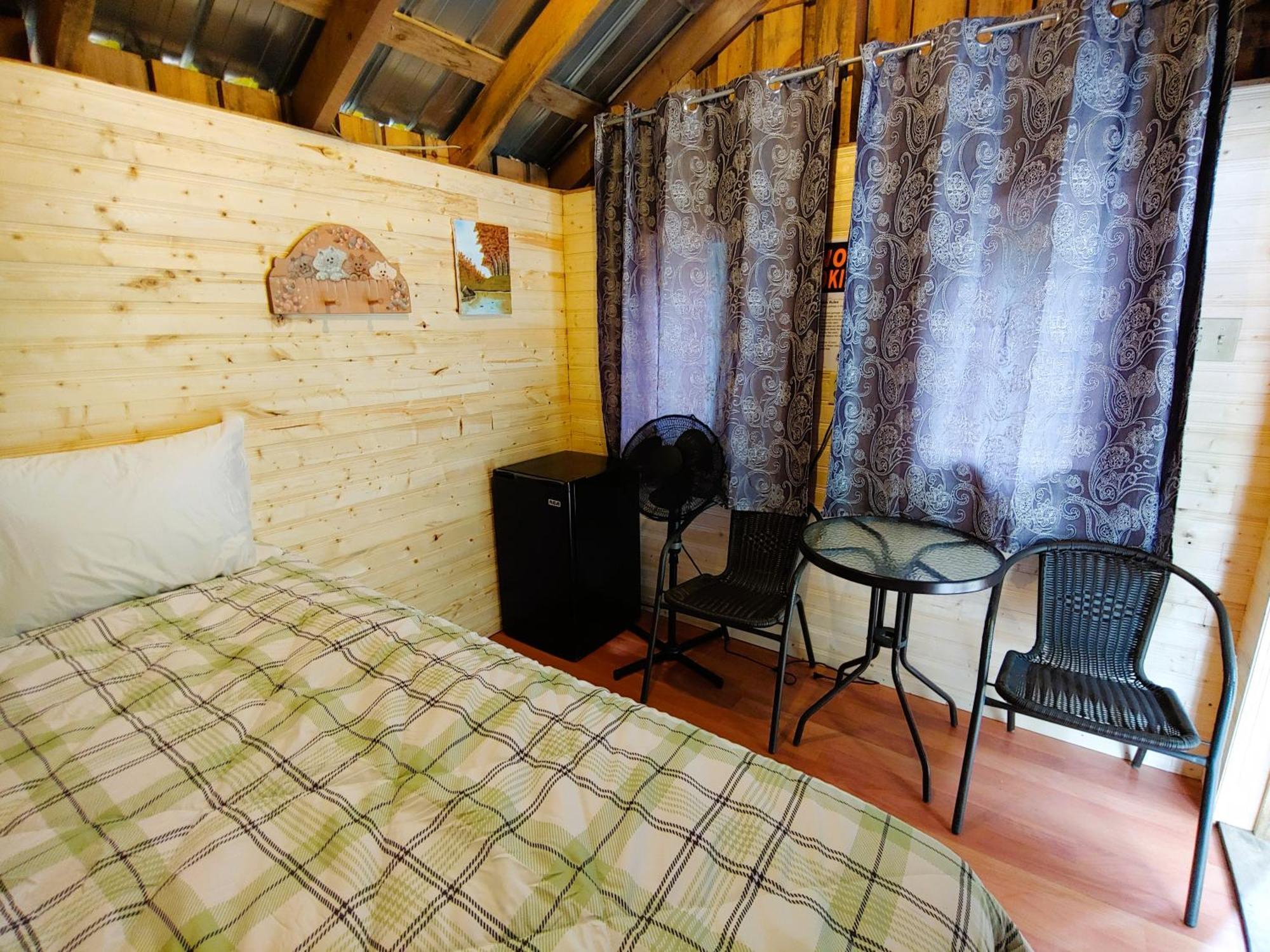Oakhill Pines Campground 布里奇沃特 外观 照片